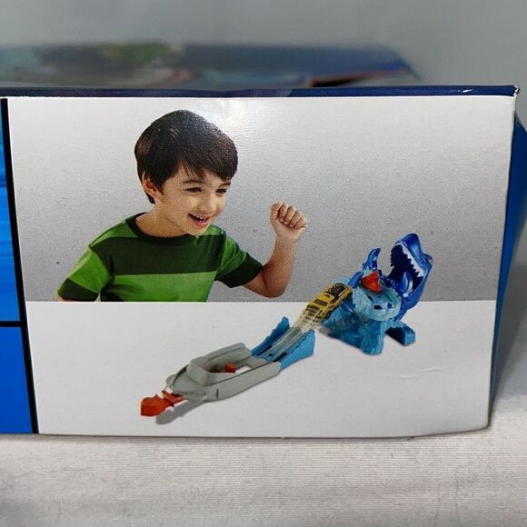 Hot wheels shark bait  - Picture 10 of 10
